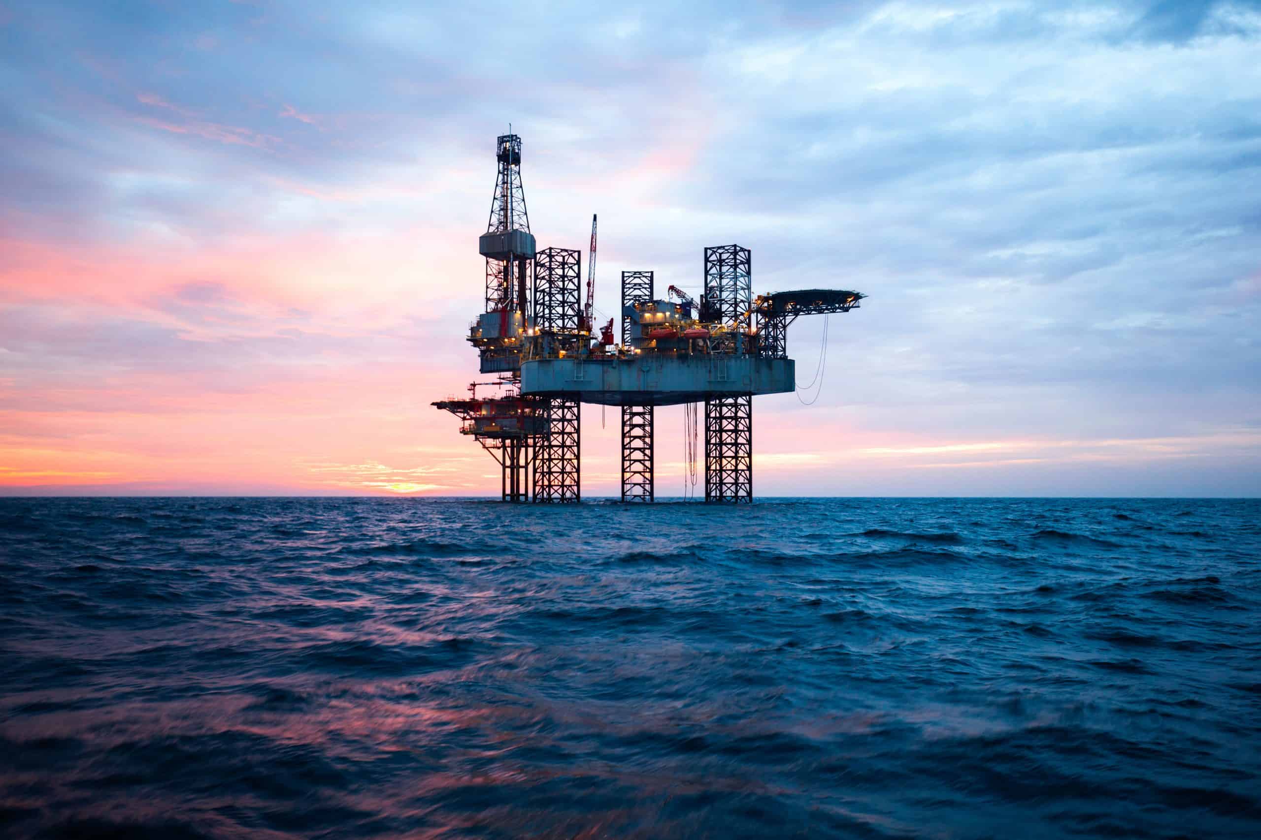 Plugs for oil platform